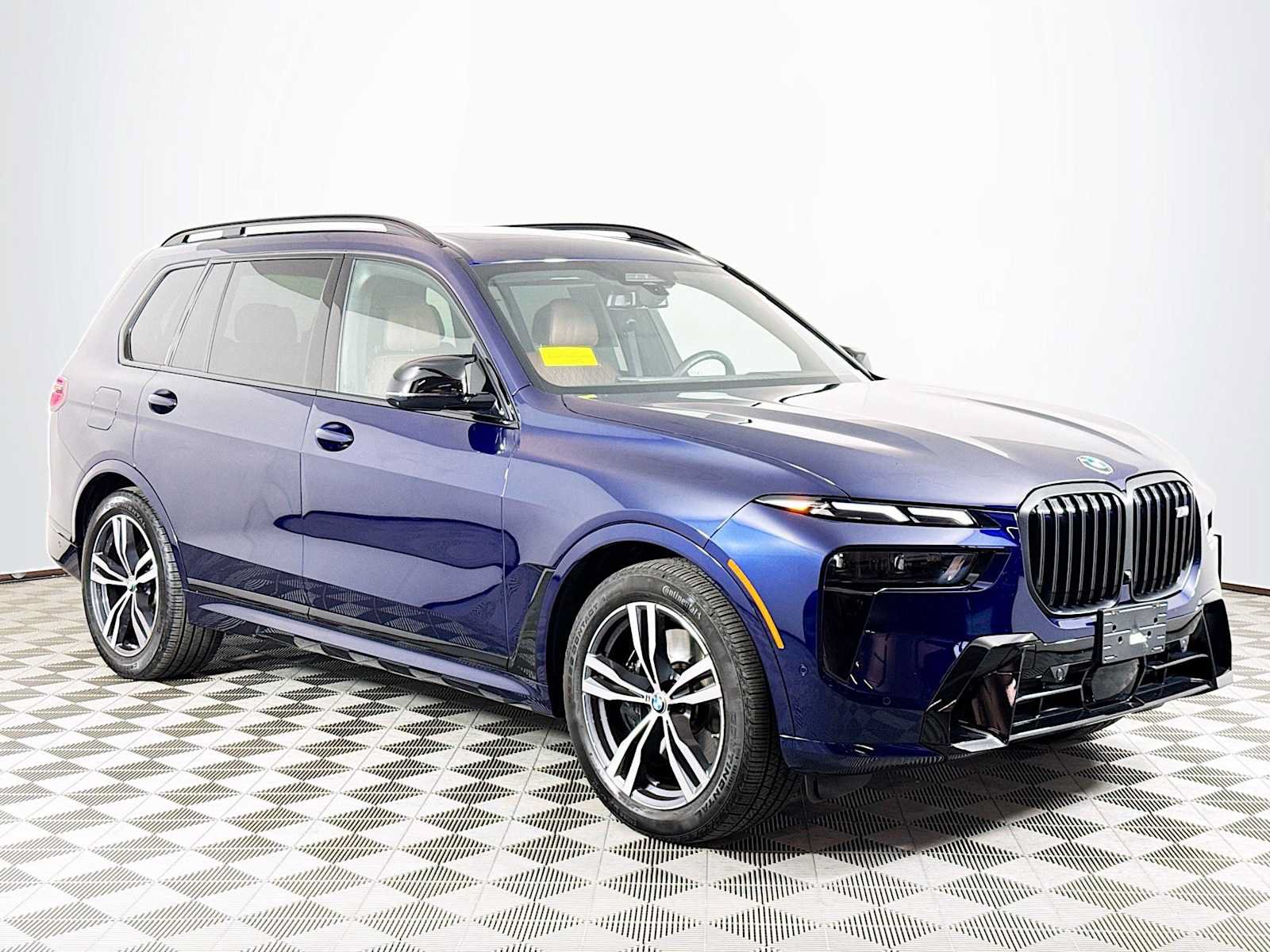 Used 2026 BMW X7 M60i AWD/4WD image 3