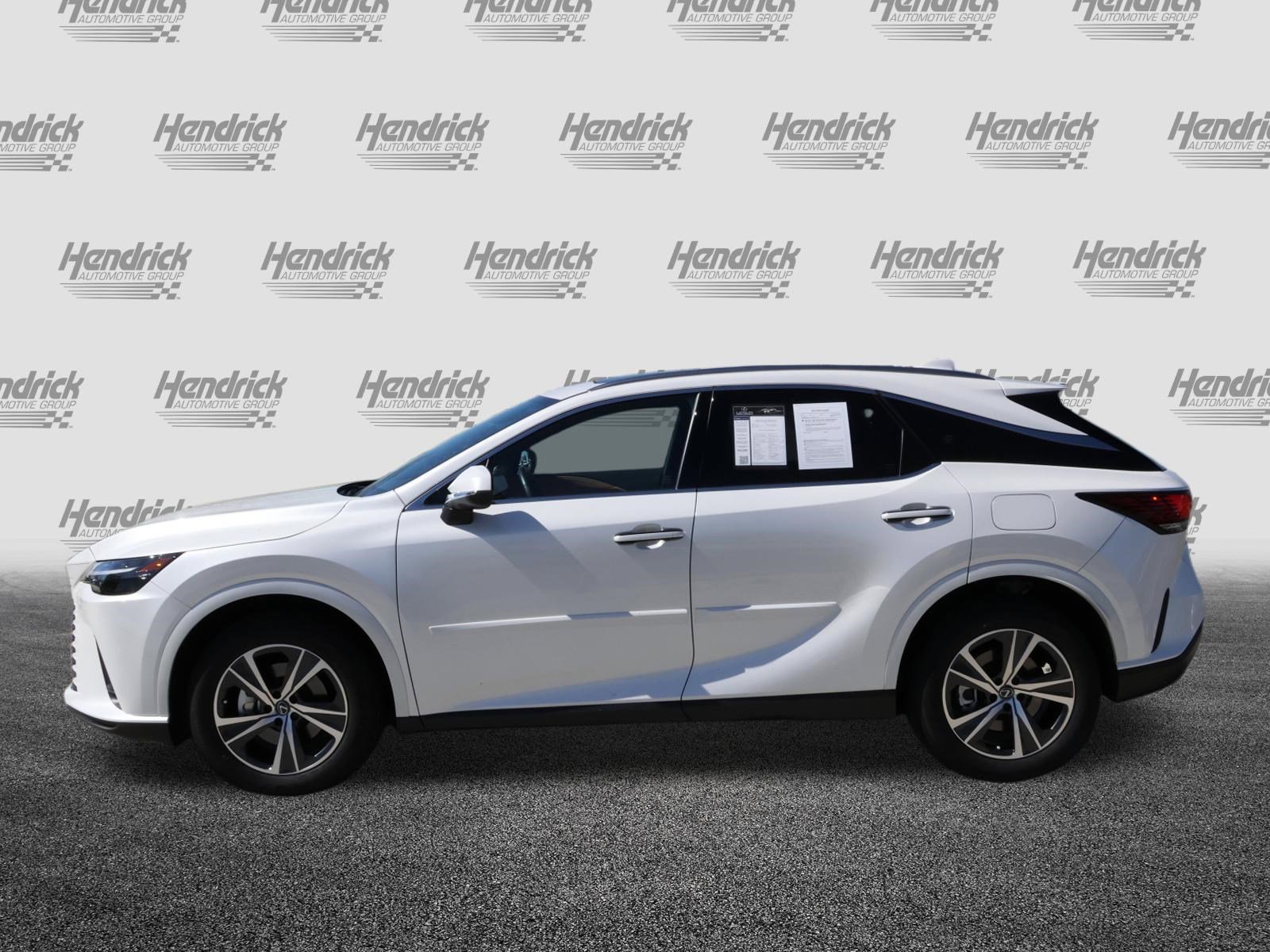 Used 2025 Lexus RX 350 Premium w/ Accessory Package (Z1) image 6