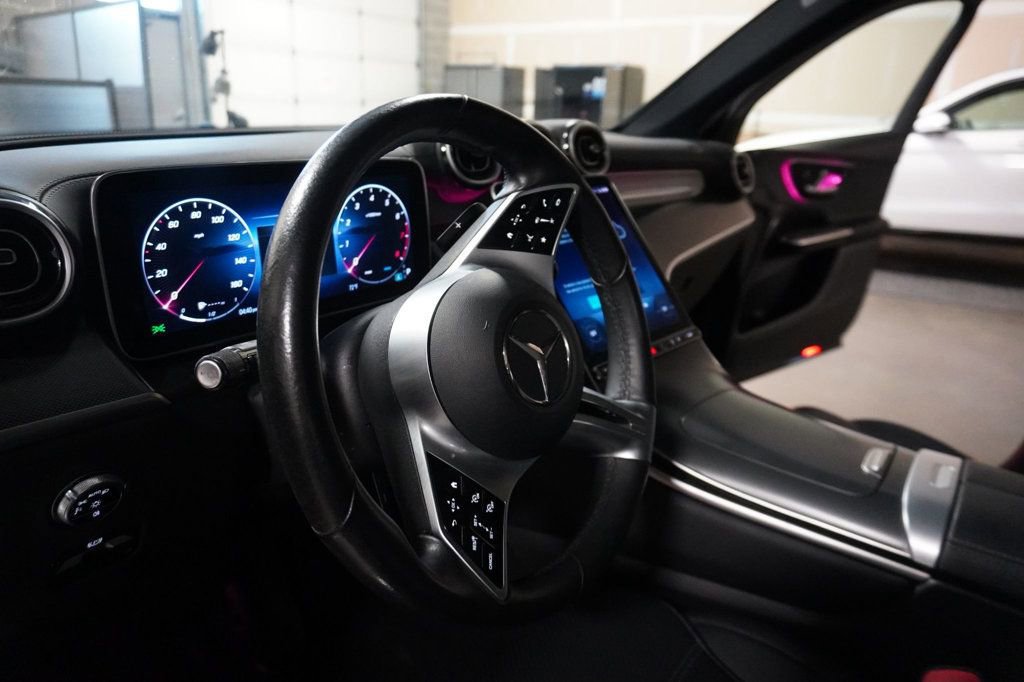 Used 2024 Mercedes-Benz GLC 300 4MATIC image 9