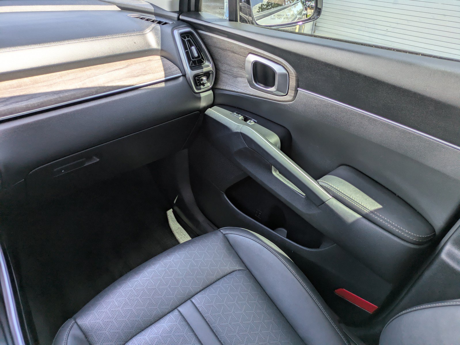 Used 2022 Kia Sorento S AWD/4WD image 14