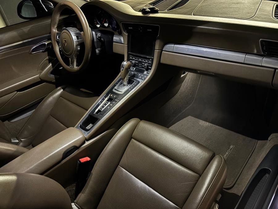 Used 2013 Porsche 911 Carrera 4S image 16