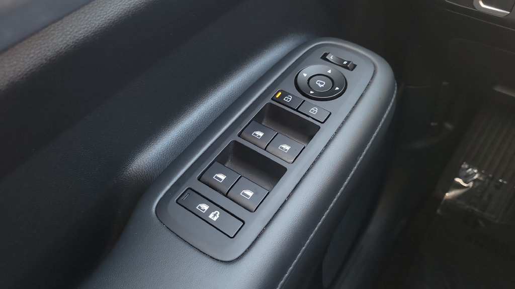 Used 2024 Hyundai Santa Fe Limited FWD image 19