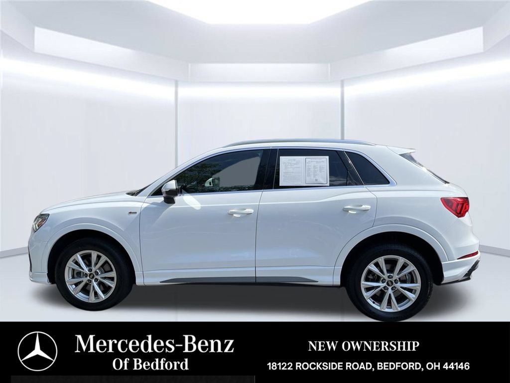 Used 2023 Audi Q3 2.0T Premium AWD/4WD image 2