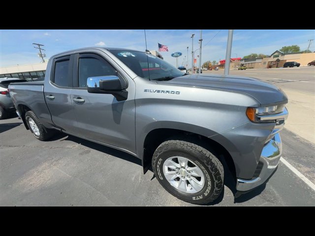 Certified 2020 Chevrolet Silverado 1500 LT w/ All-Star Edition AWD/4WD image 2