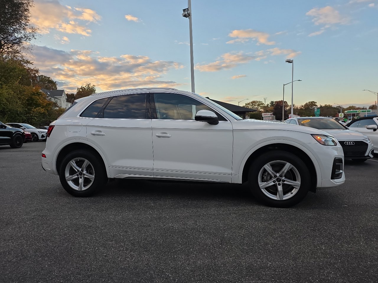 Used 2023 Audi Q5 2.0T Premium w/ Convenience Package image 92