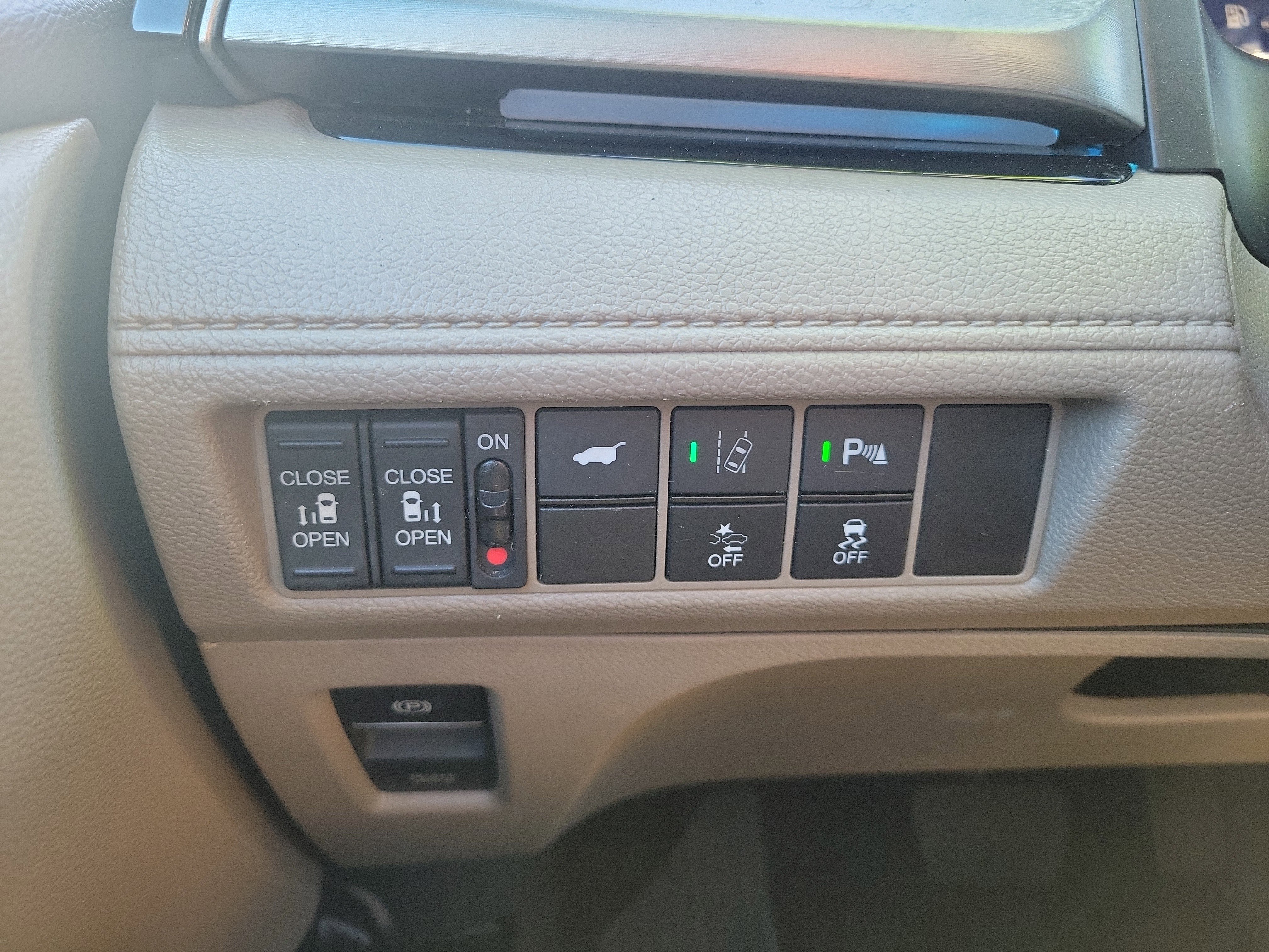 Used 2019 Honda Odyssey Elite image 24