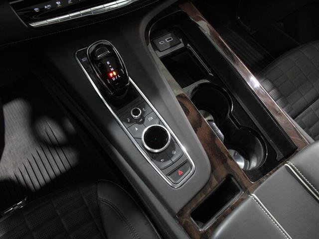 Certified 2023 Cadillac Escalade Premium Luxury Platinum image 18