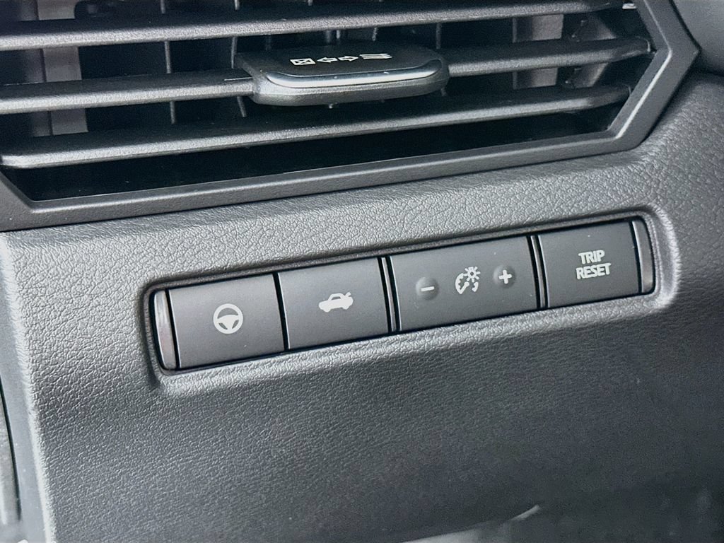 New 2026 Nissan Altima 2.5 SV w/ SV Premium Package FWD image 15