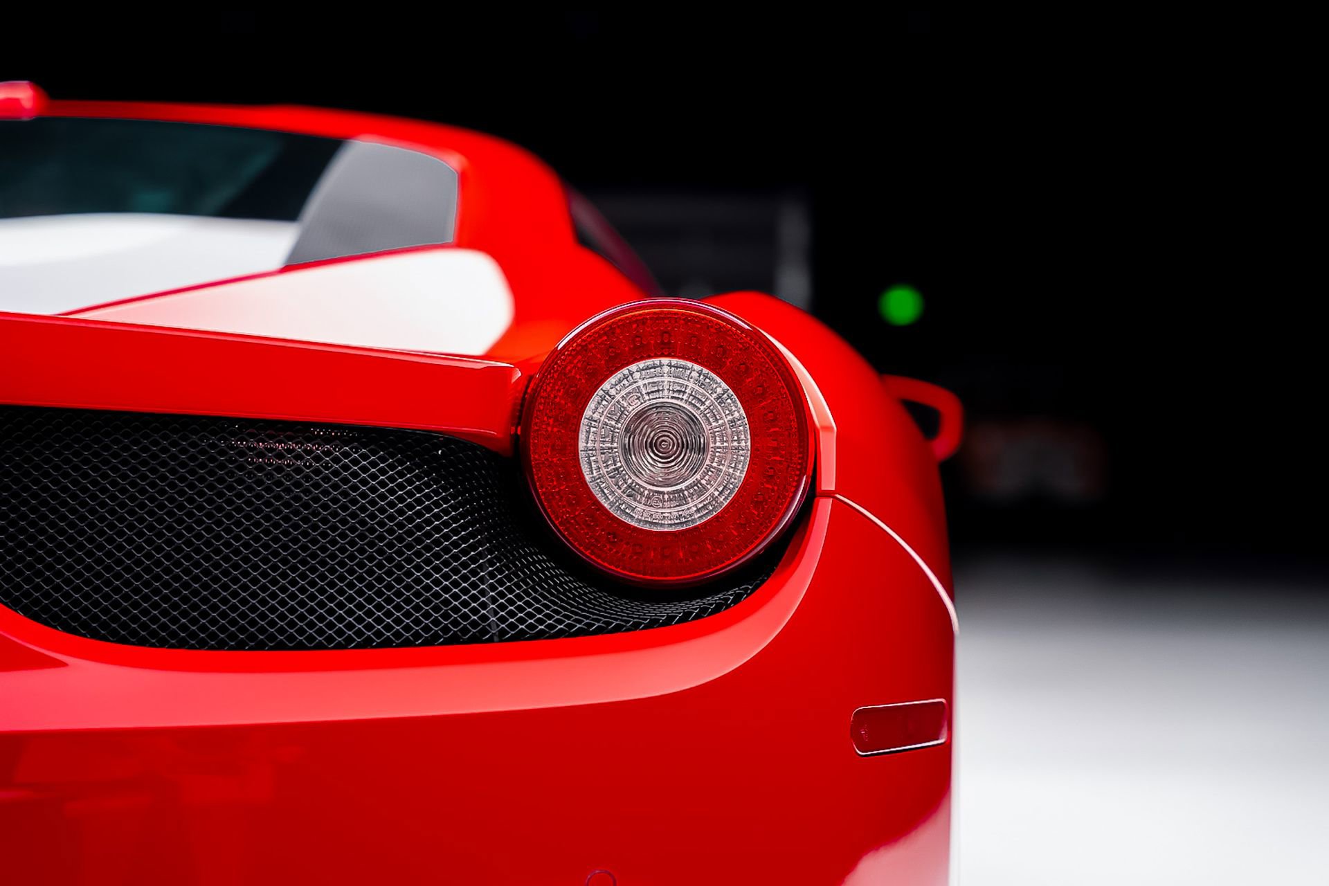 Used 2011 Ferrari 458 Italia Coupe image 31