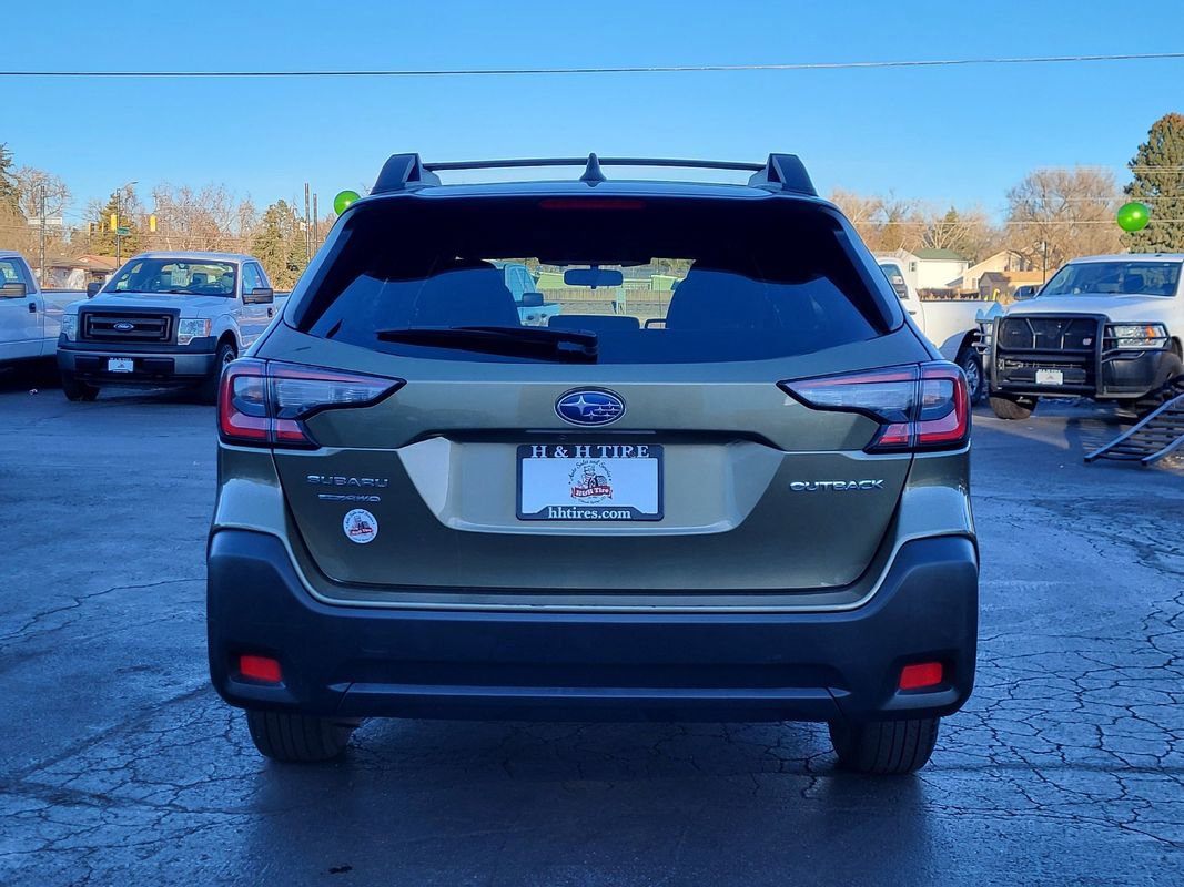 Used 2024 Subaru Outback Premium AWD/4WD image 6