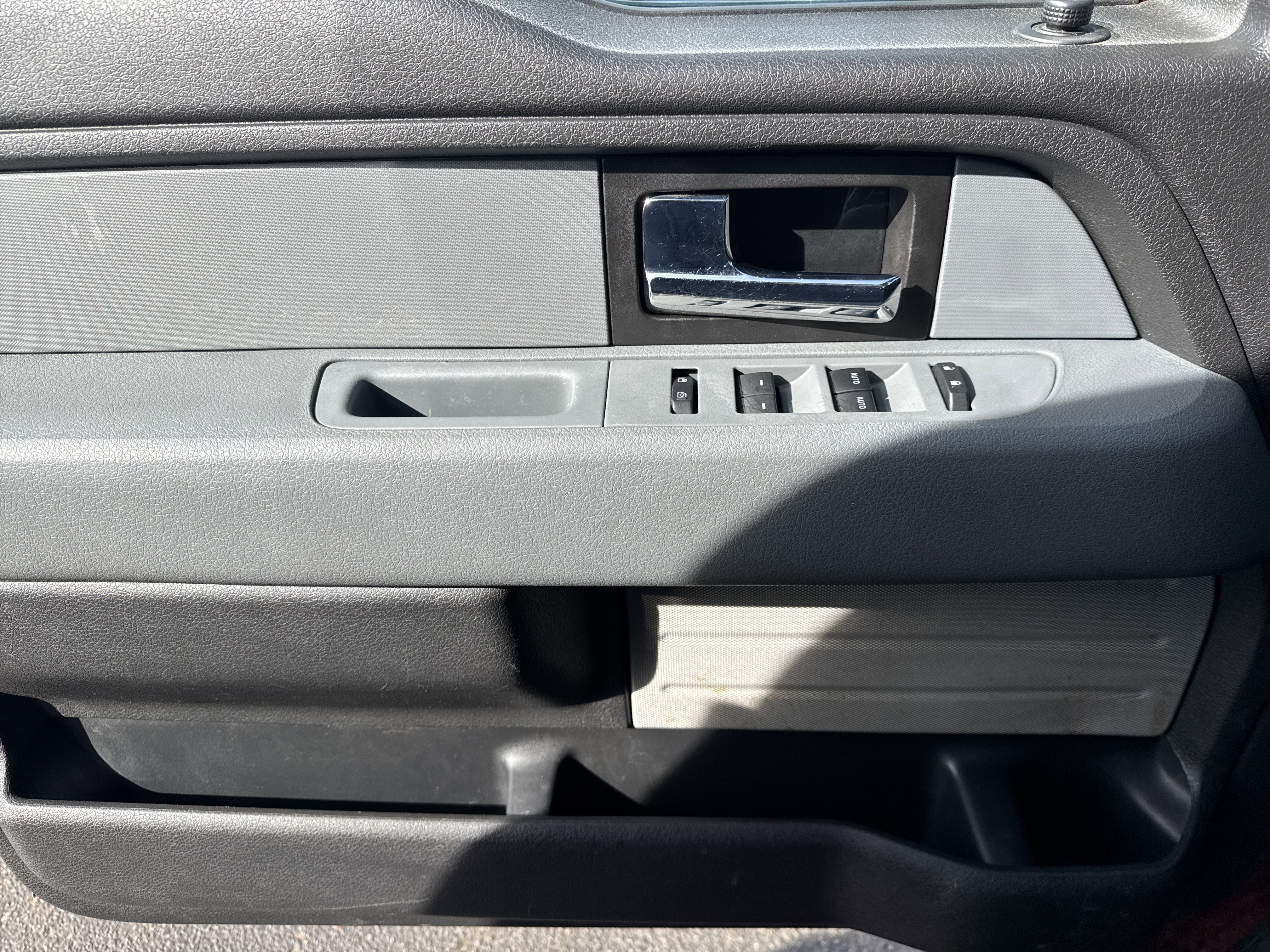 Used 2013 Ford F150 XLT w/ Luxury Equipment Group image 15