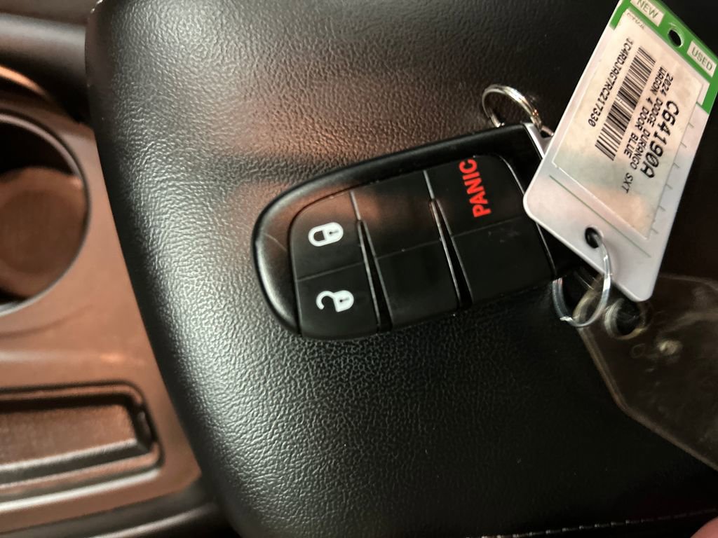 Used 2024 Dodge Durango SXT w/ Trailer Tow Group IV image 23