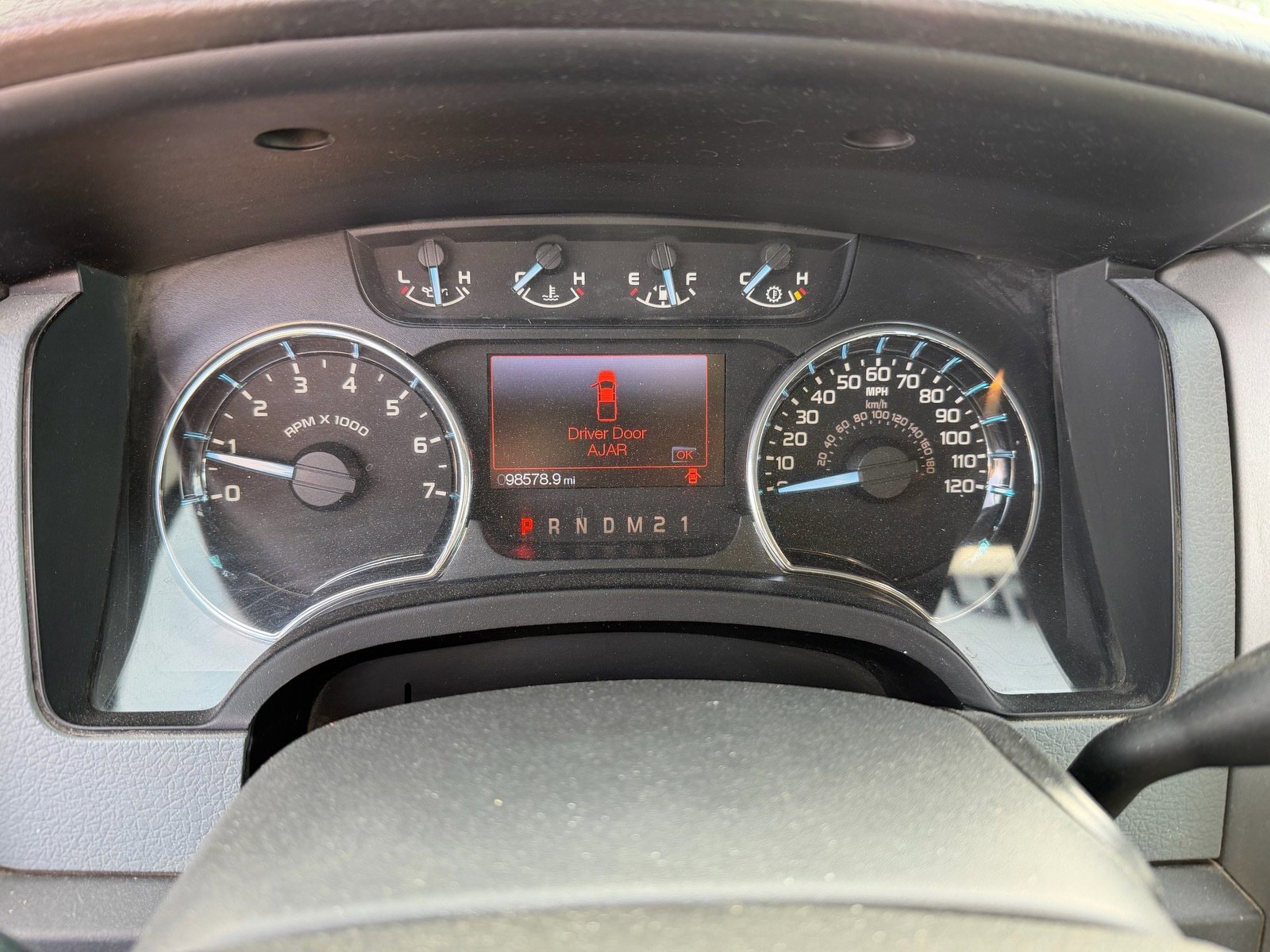 Used 2012 Ford F150 XLT w/ XLT Chrome Pkg image 9
