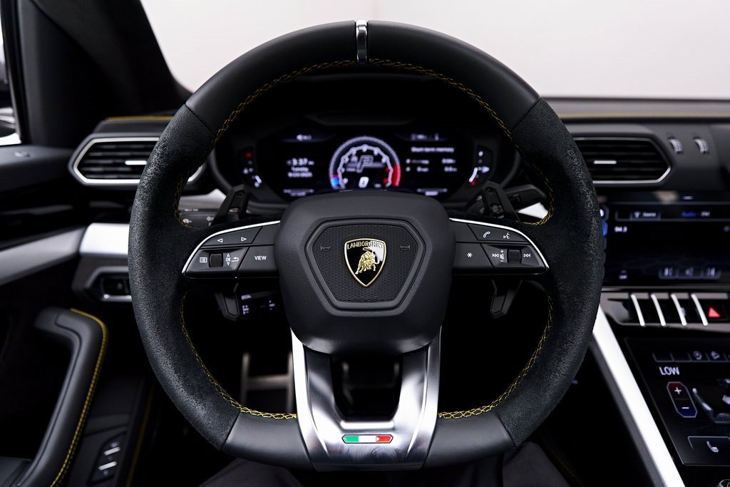 Used 2021 Lamborghini Urus image 60