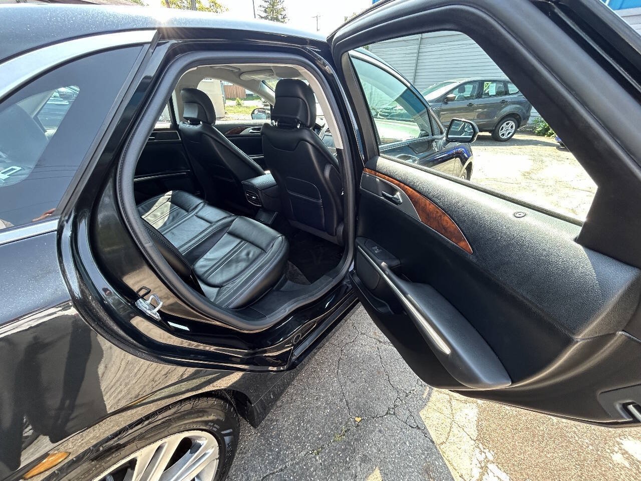 Used 2015 Lincoln MKZ Hybrid w/ Equipment Group 201A Select FWD image 8