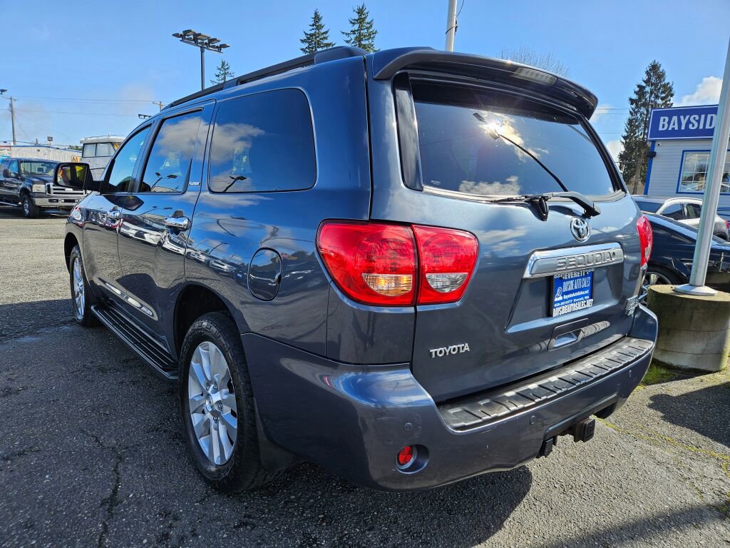 Used 2010 Toyota Sequoia Platinum AWD/4WD image 3