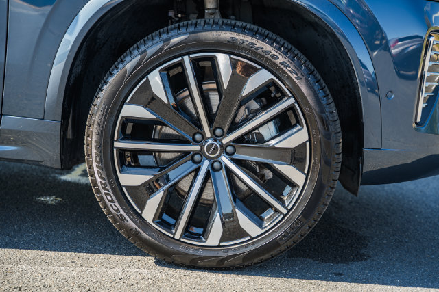 Certified 2026 Volvo XC90 B6 Ultra AWD/4WD image 17