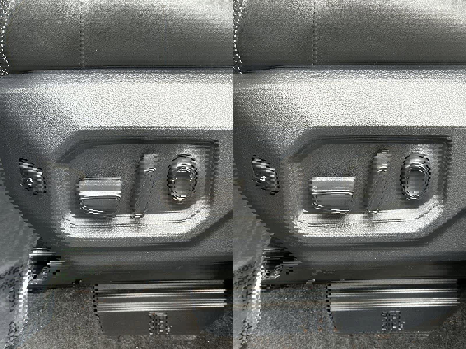 Used 2025 Toyota Sequoia Capstone image 23