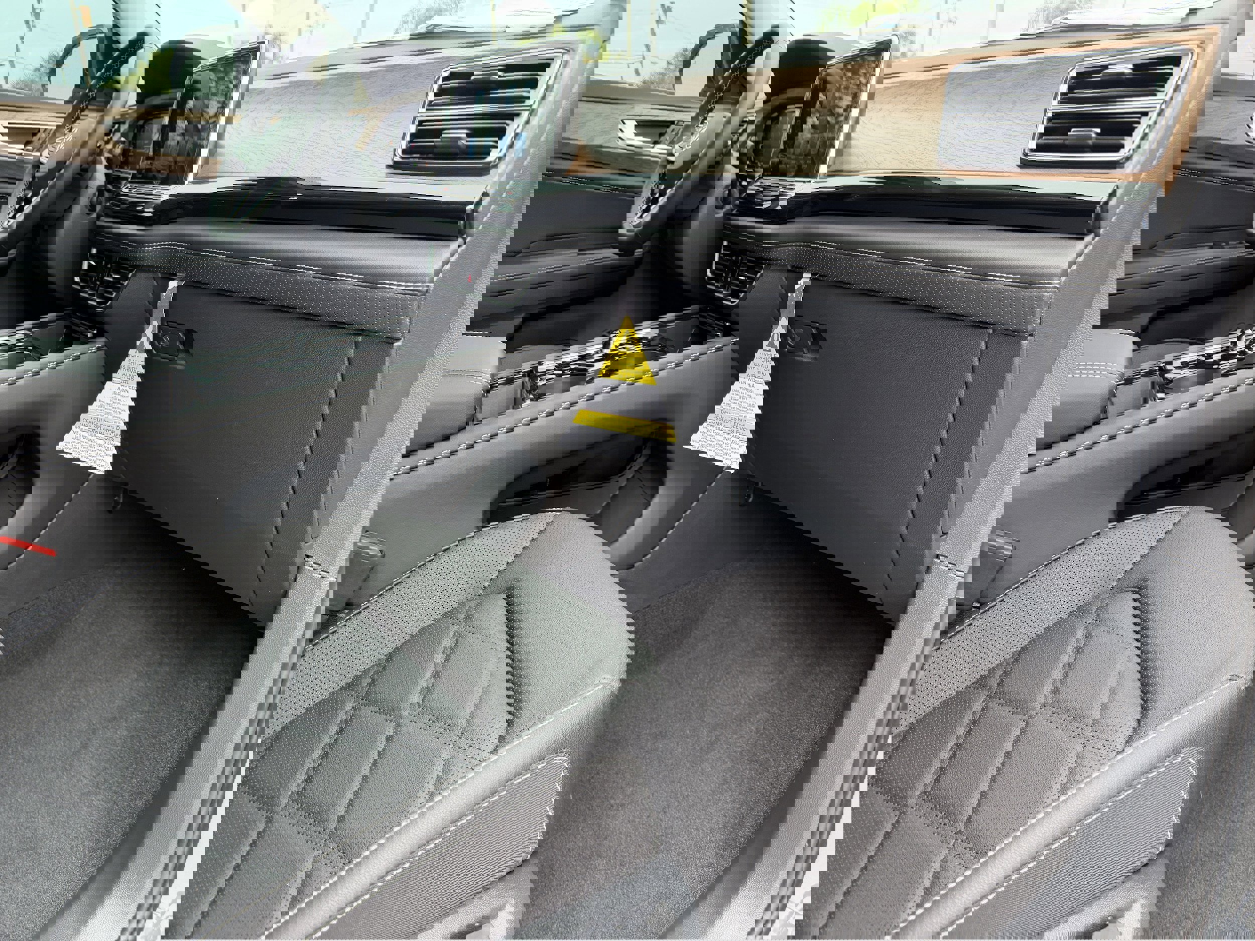 New 2026 Volkswagen Atlas SE image 12