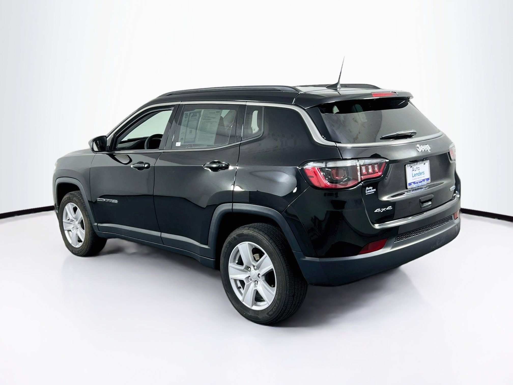 Used 2022 Jeep Compass Latitude AWD/4WD image 7