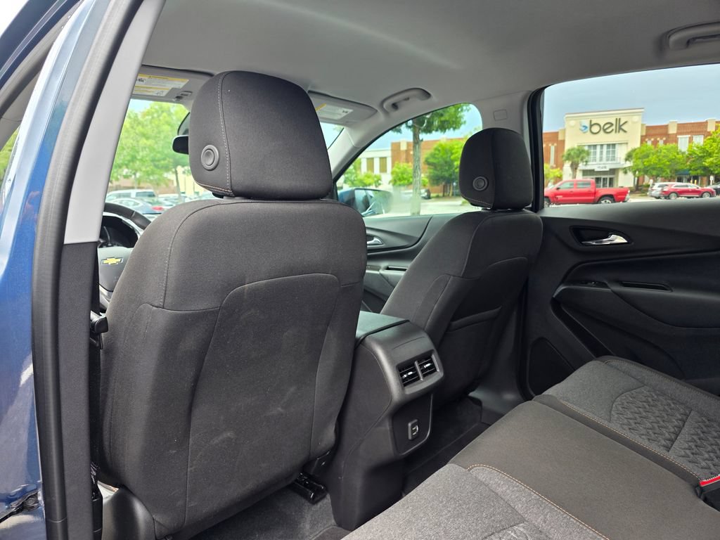 Used 2024 Chevrolet Equinox LT FWD image 28
