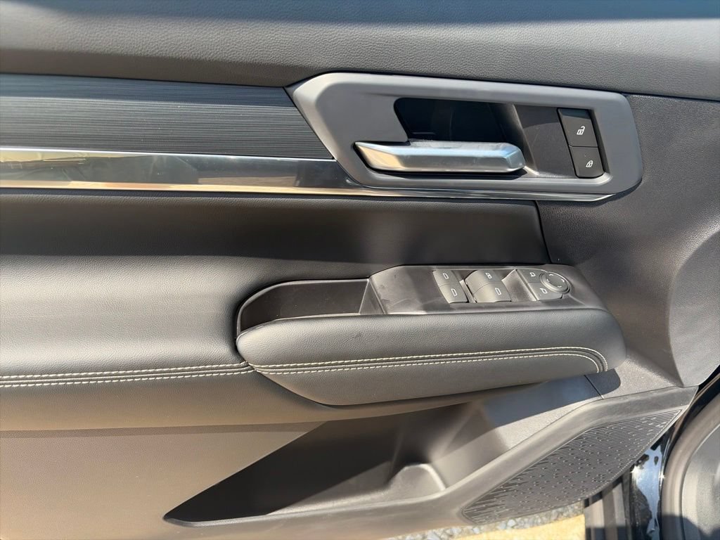 New 2027 GMC Terrain Elevation w/ LPO, Floor Liner Package AWD/4WD image 17