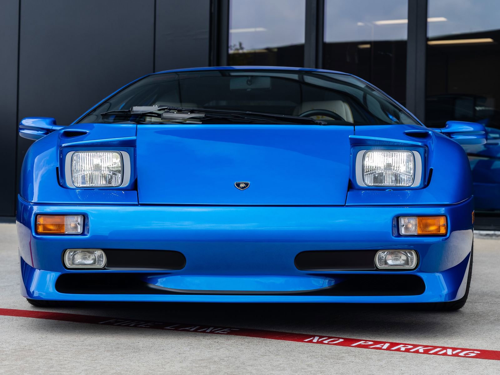 Used 1998 Lamborghini Diablo SV RWD image 9