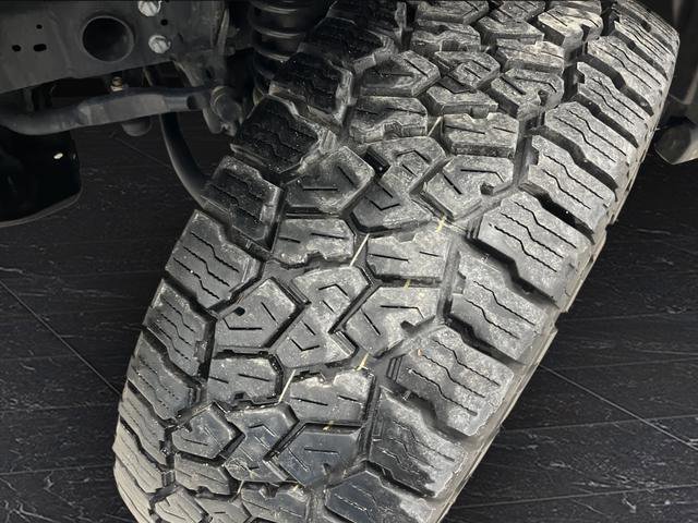 Used 2023 Jeep Gladiator Rubicon w/ Cold Weather Group image 37