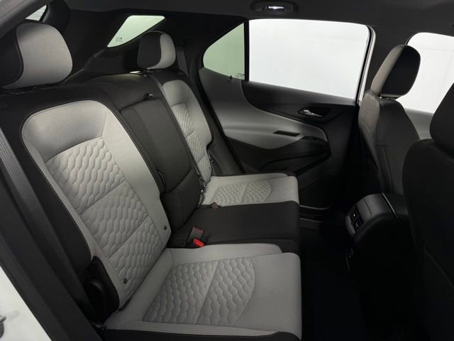 Used 2021 Chevrolet Equinox LS AWD/4WD image 35