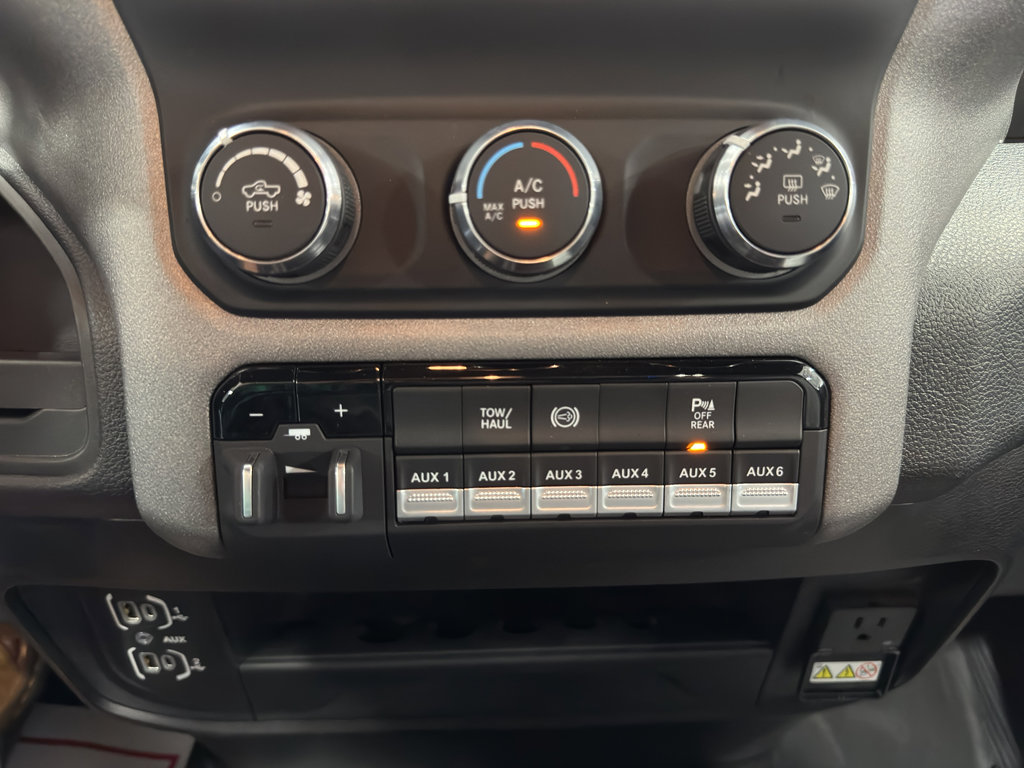 Used 2024 RAM 5500 Tradesman image 30