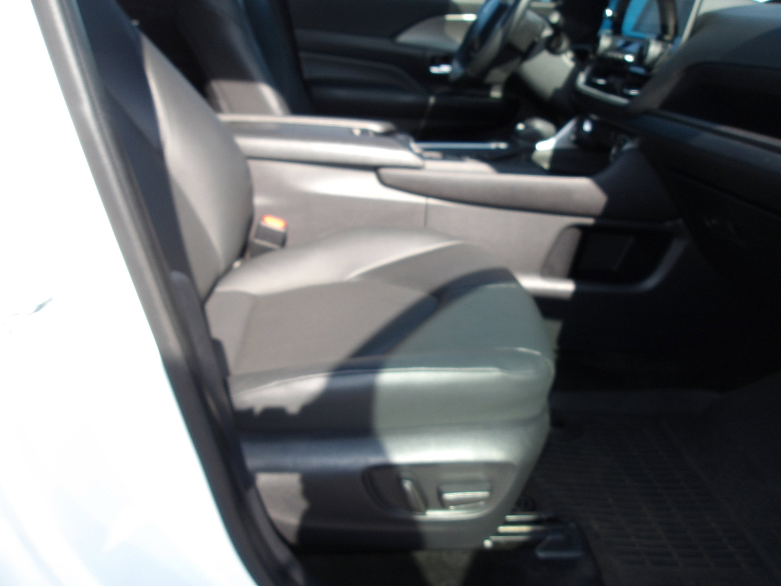 Used 2024 Toyota Grand Highlander AWD Hybrid image 11