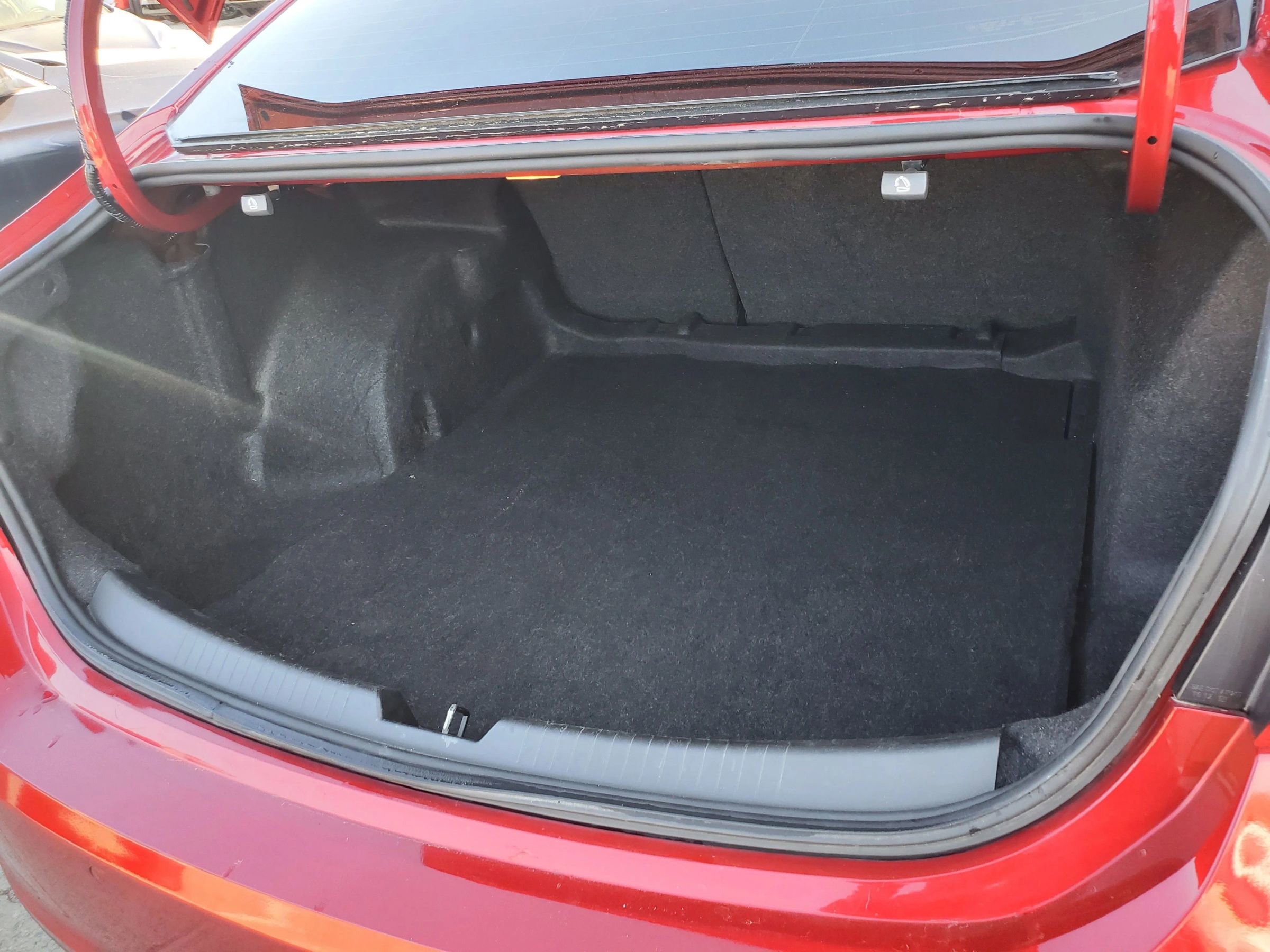 Used 2021 Chevrolet Malibu RS FWD image 55