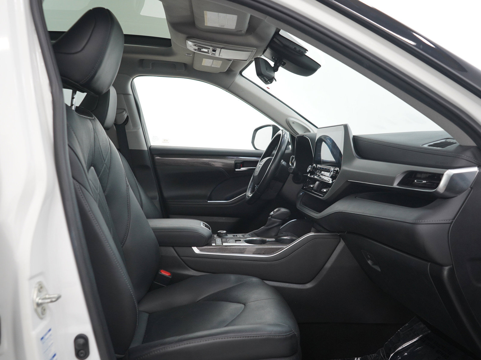 Used 2020 Toyota Highlander Platinum AWD/4WD image 13