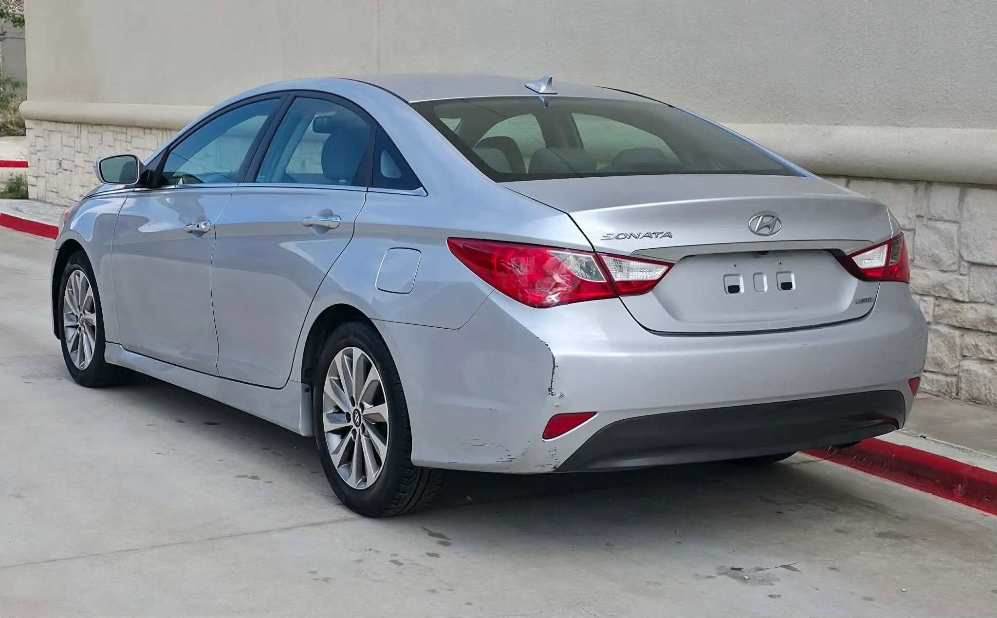 Used 2014 Hyundai Sonata Limited FWD image 5