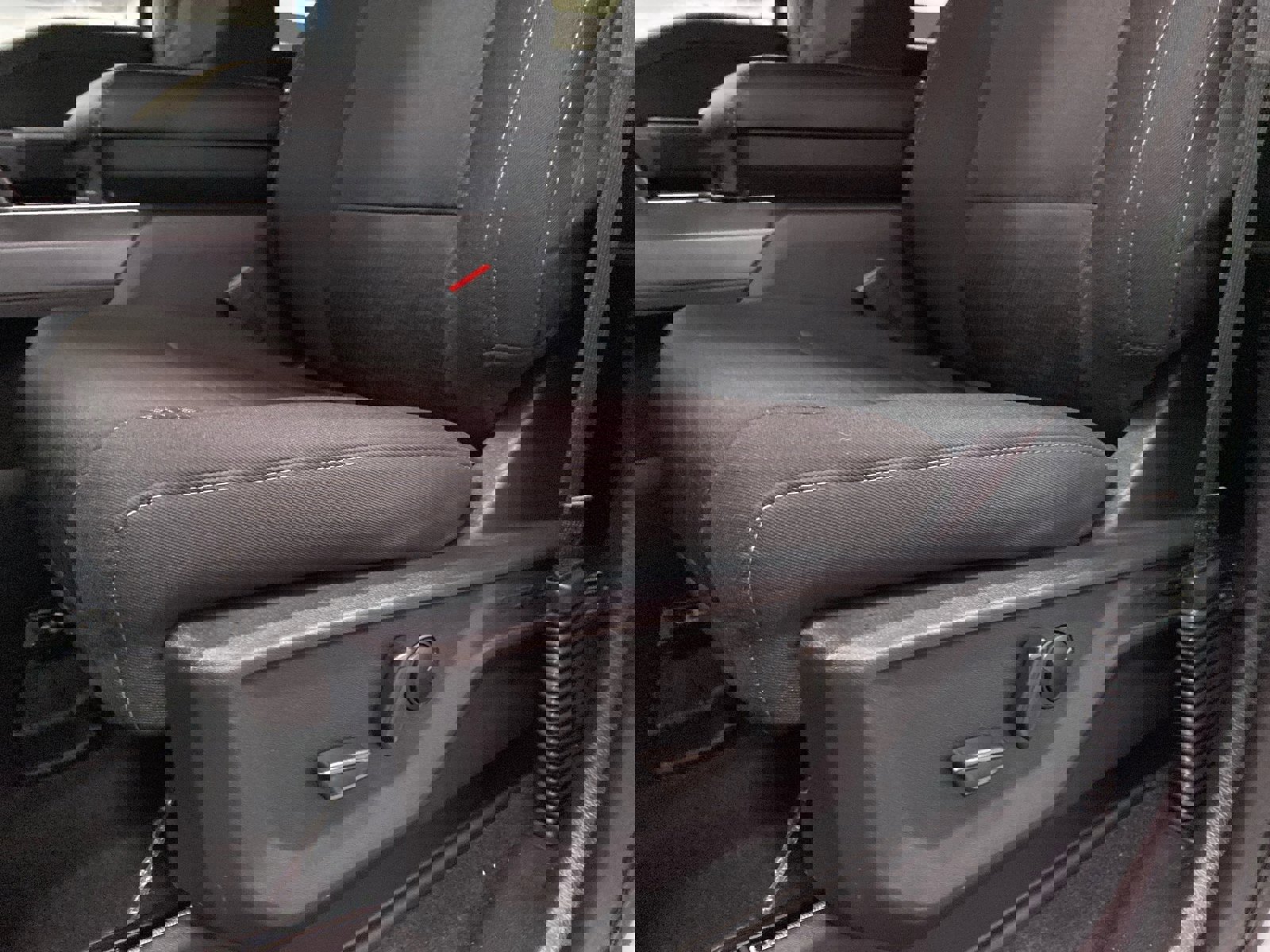 New 2026 Ford F150 XLT w/ Equipment Group 302A MID image 17