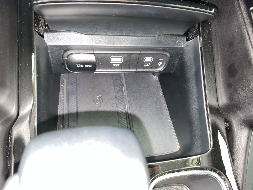 Used 2025 Kia Telluride S image 21