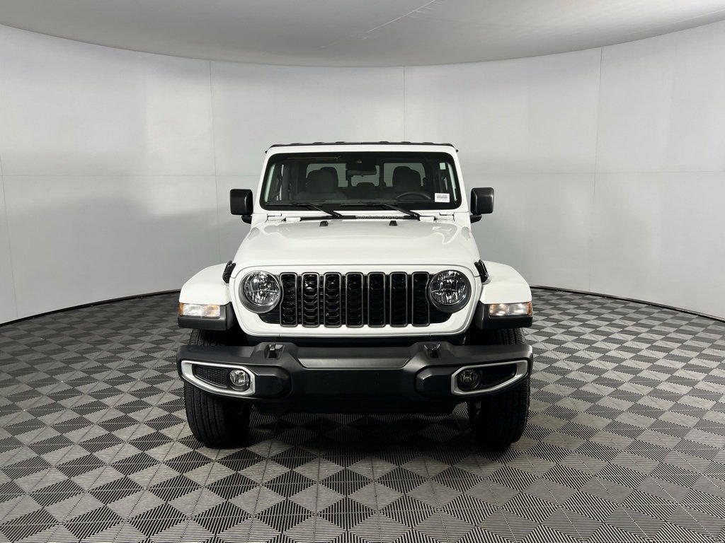 Certified 2024 Jeep Gladiator Sport image 6