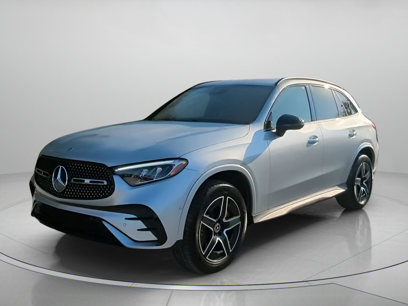 Used 2026 Mercedes-Benz GLC 300 image 11