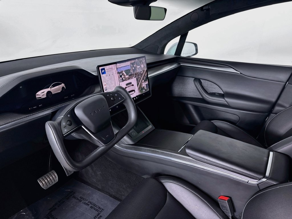 Used 2025 Tesla Model X Plaid AWD/4WD image 9