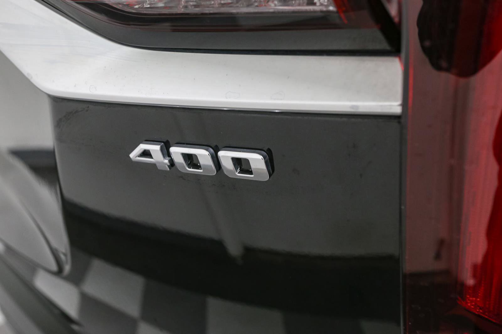 Used 2024 Cadillac XT6 Premium Luxury w/ Platinum Package image 13