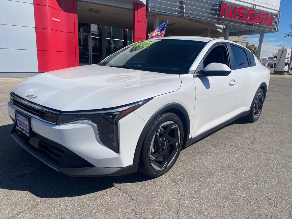 Used 2025 Kia K4 EX FWD image 3