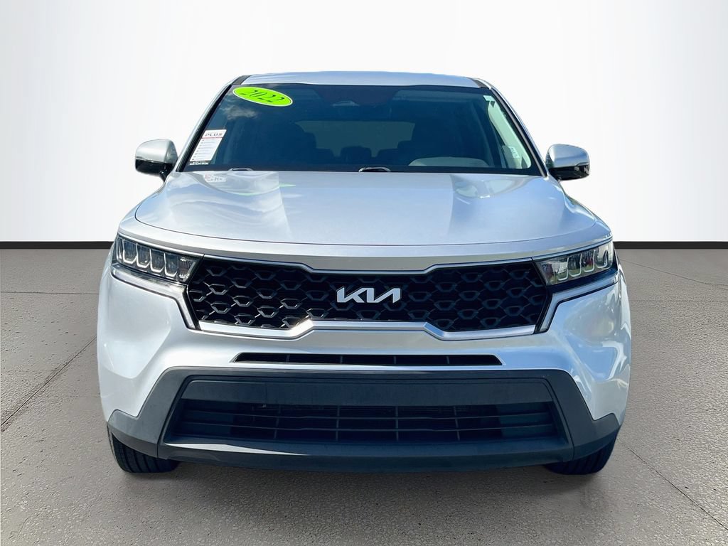 Used 2022 Kia Sorento LX FWD image 2