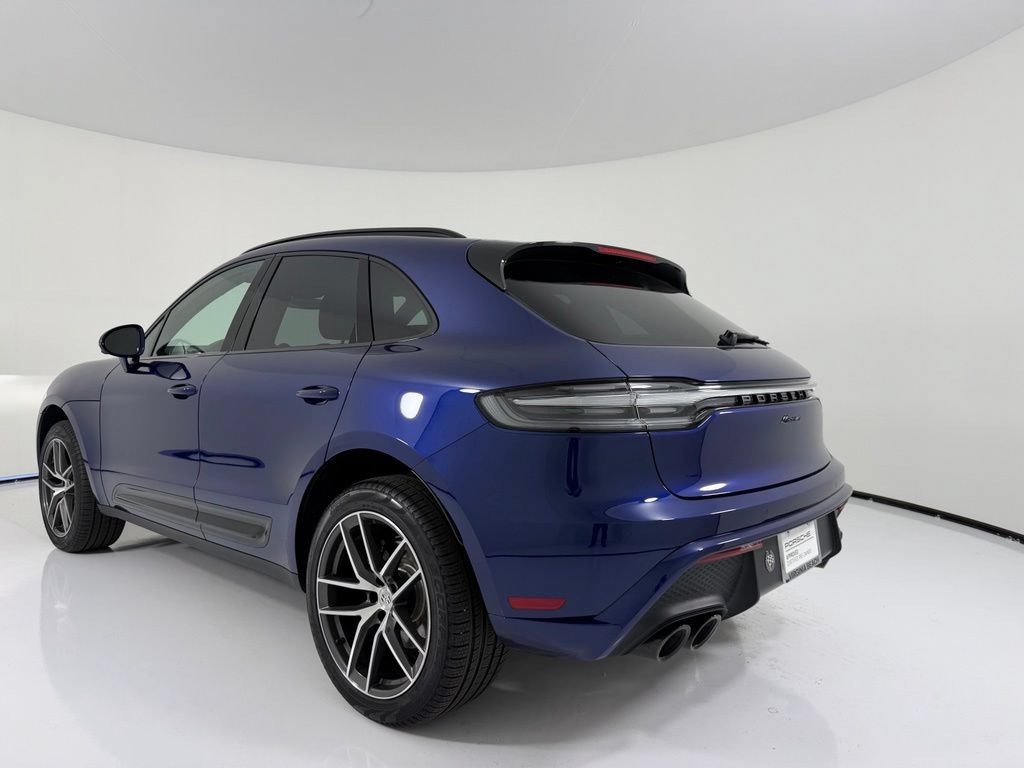 Certified 2026 Porsche Macan AWD/4WD image 3