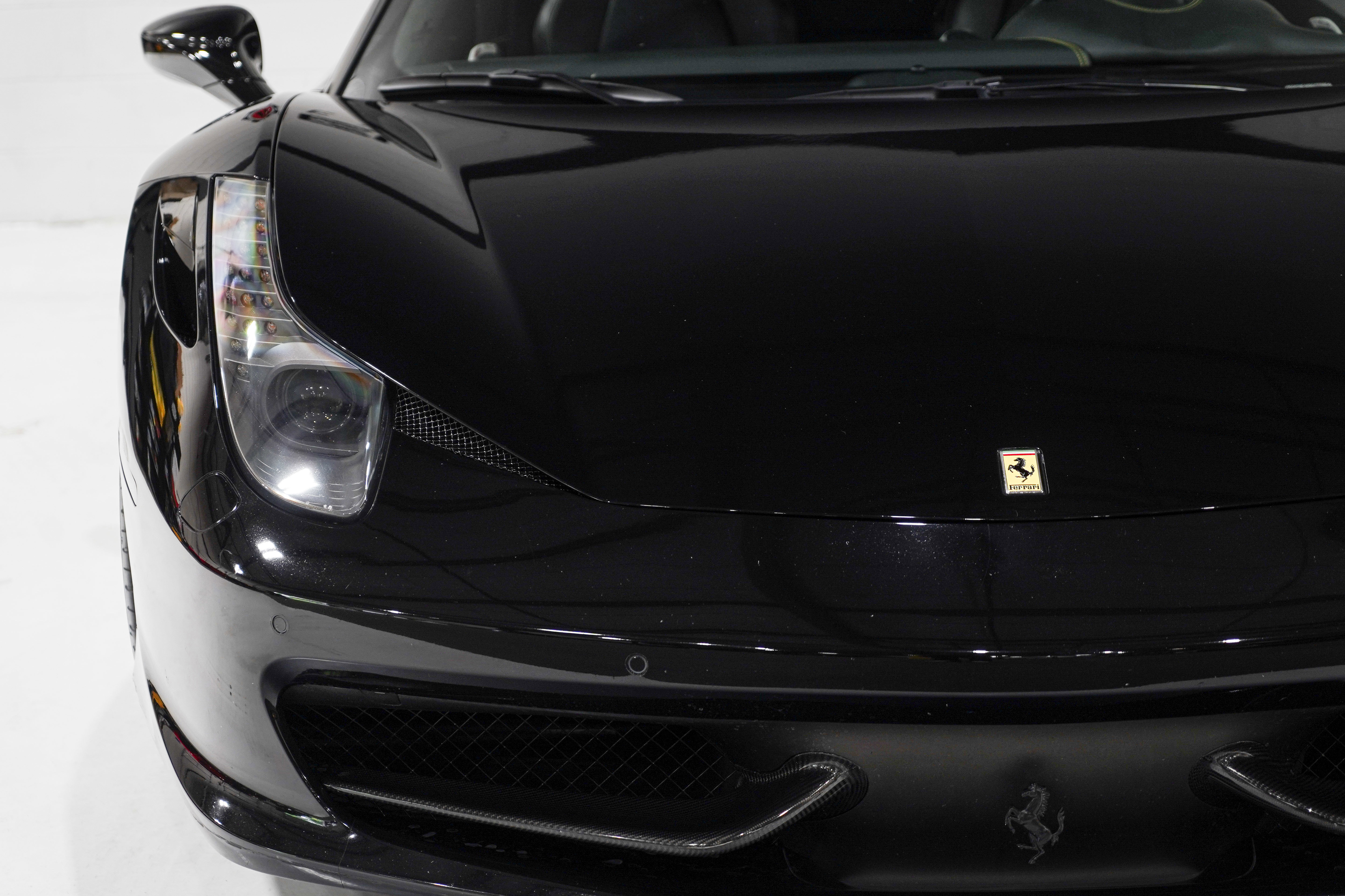 Used 2011 Ferrari 458 Italia Coupe RWD image 28
