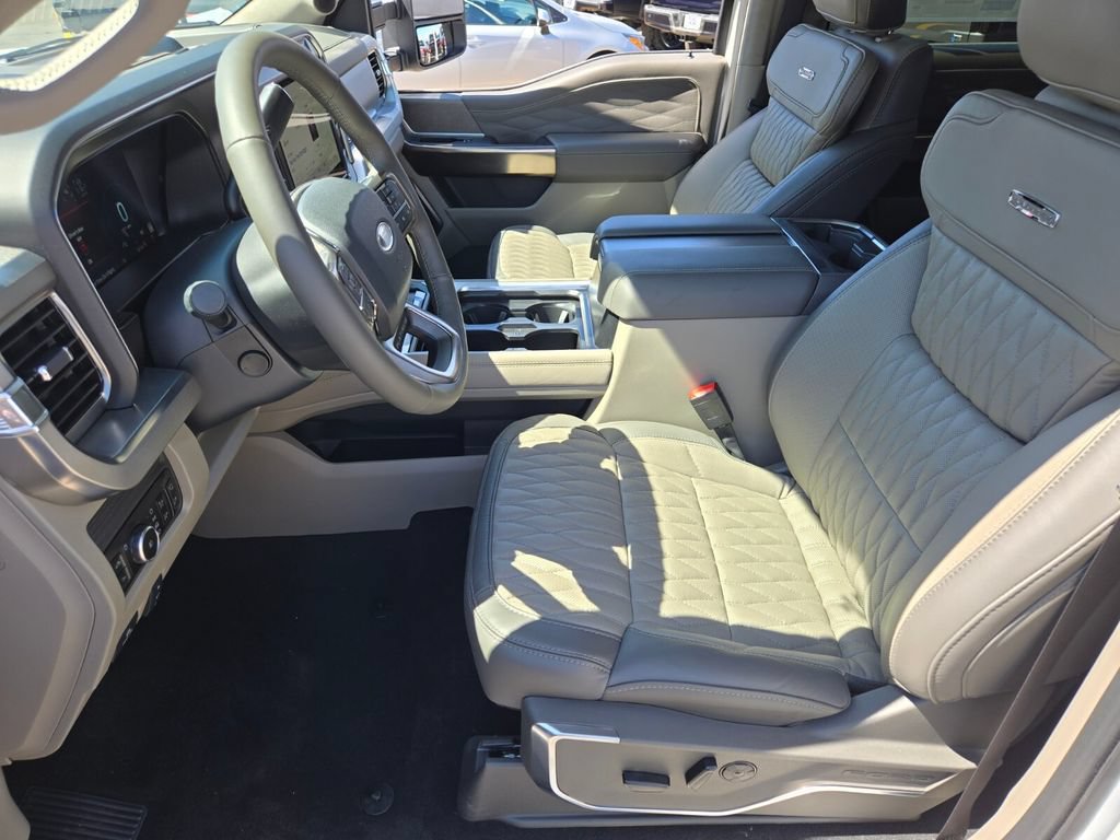 New 2026 Ford F350 Platinum w/ Platinum Plus Package AWD/4WD image 8
