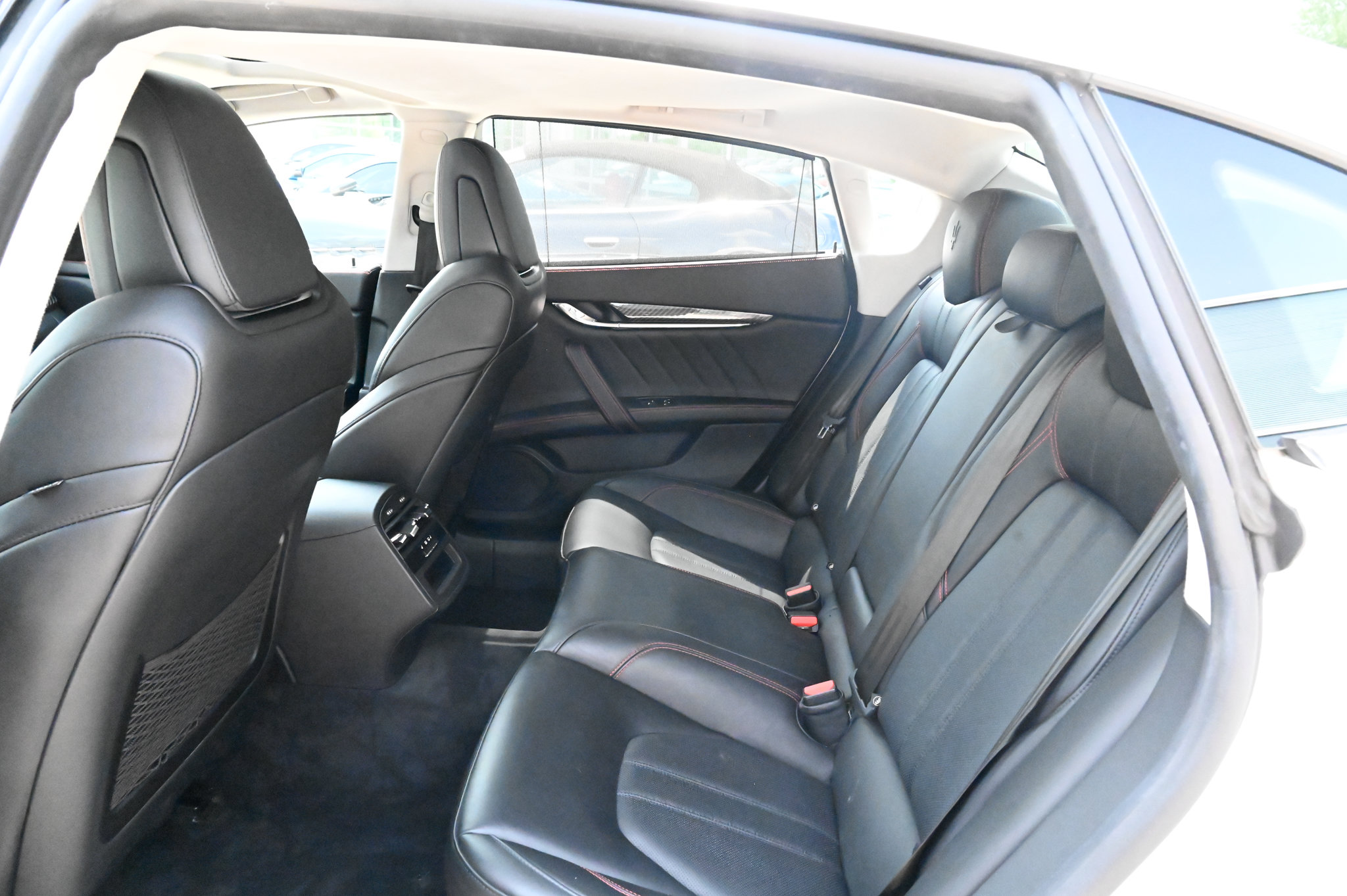 Used 2021 Maserati Quattroporte S GranSport Q4 AWD/4WD image 36