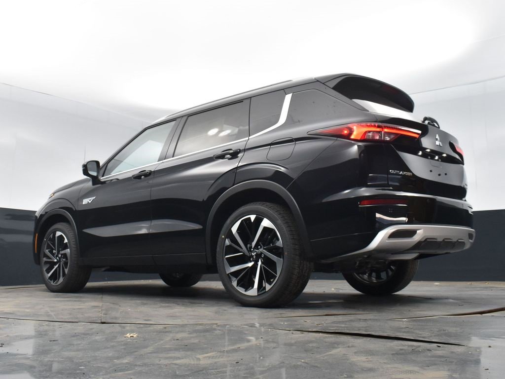 New 2025 Mitsubishi Outlander SEL image 37