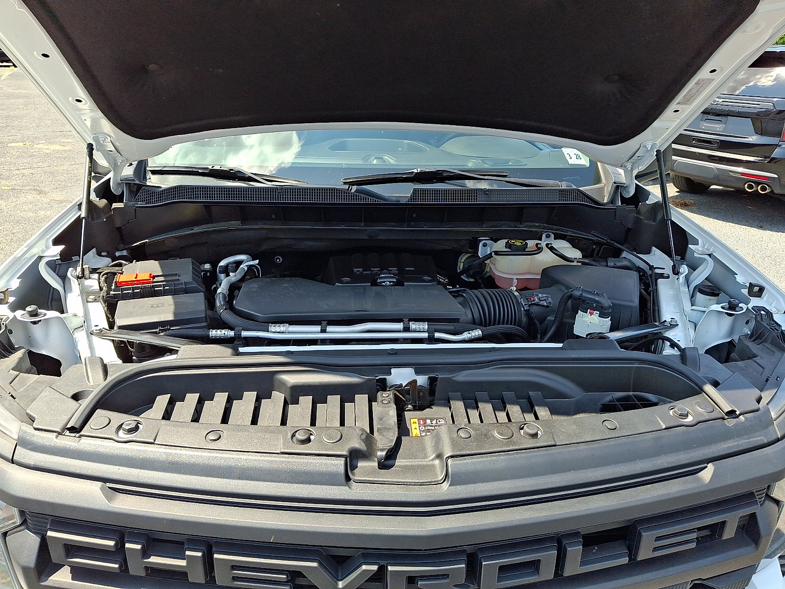 Certified 2023 Chevrolet Silverado 1500 Custom w/ LPO, Dark Essentials Package AWD/4WD image 27