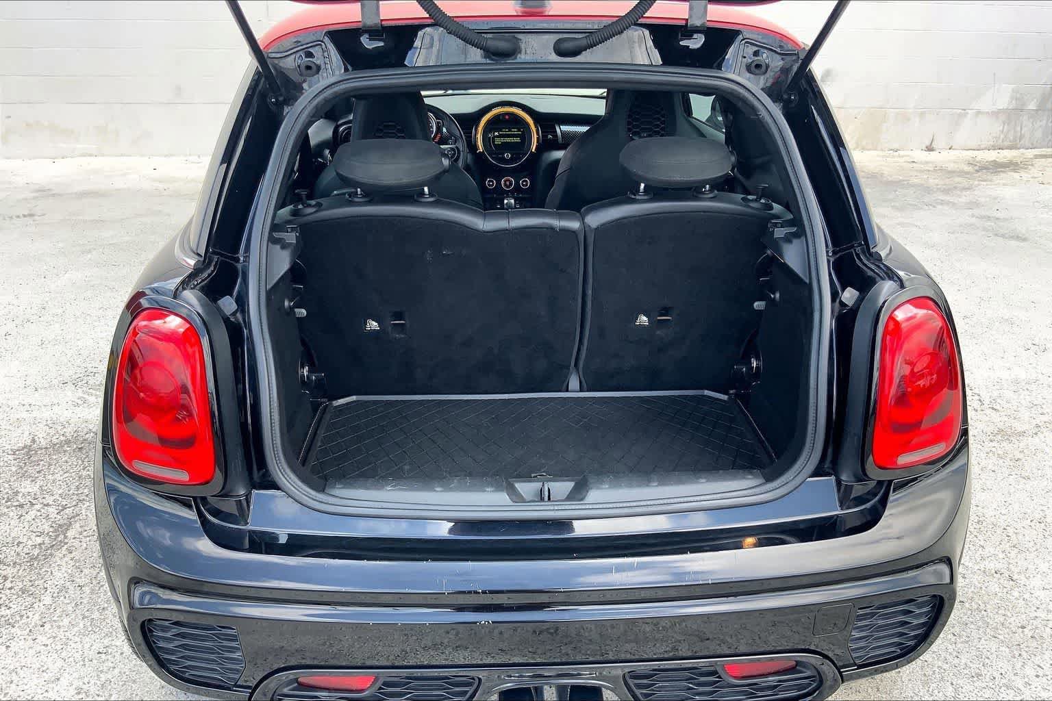 Used 2015 MINI Cooper John Cooper Works FWD image 17