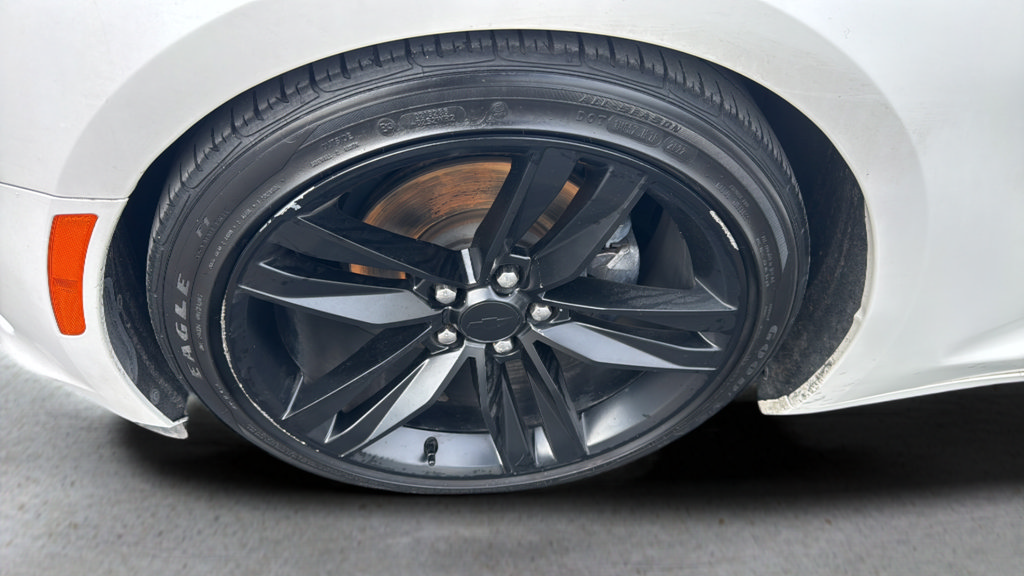 Used 2018 Chevrolet Camaro LT w/ RS Package RWD image 19